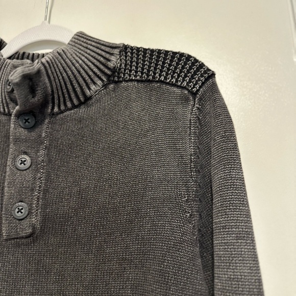 Rock & Republic Men's XL 100% Cotton Mock Neck Henley Faded Pullover Sweater. - Picture 9 of 15